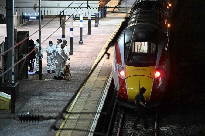 Ataque a trem na Inglaterra: polícia descarta motivação 'terrorista'