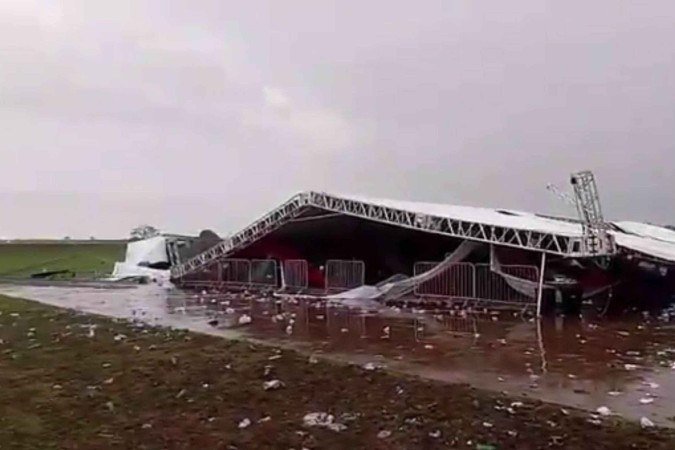 Homem morre após ventos derrubarem estrutura de festa universitária em SP