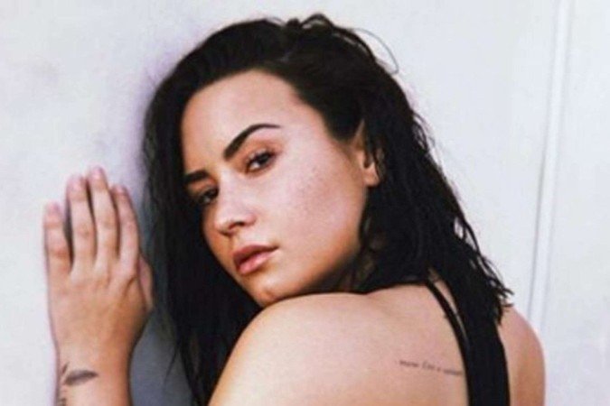 Demi Lovato revela insegurança em voltar a atuar: “Preciso de aulas” - (crédito: TMJBrazil) Demi Lovato revela insegurança em voltar a atuar: “Preciso de aulas” - (crédito: TMJBrazil)