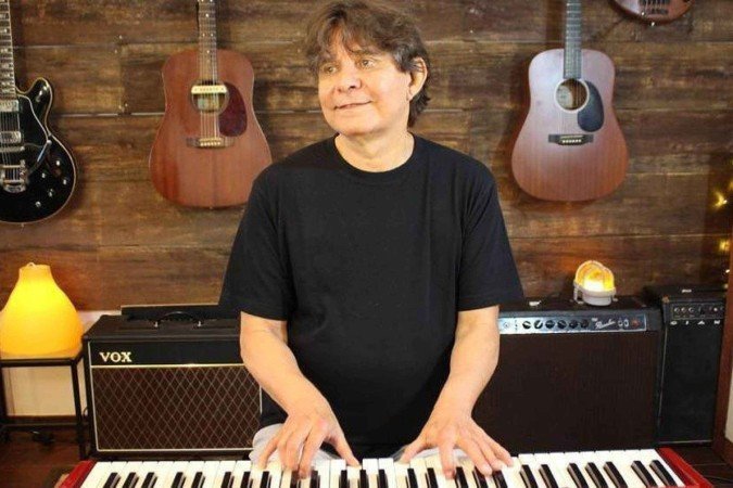 Alex Turner: em 2018, a banda britânica Arctic Monkeys citou o álbum de Lô Borges como uma de suas grandes influências musicais - (crédito: Reprodução/Instagram) Alex Turner: em 2018, a banda britânica Arctic Monkeys citou o álbum de Lô Borges como uma de suas grandes influências musicais - (crédito: Reprodução/Instagram)