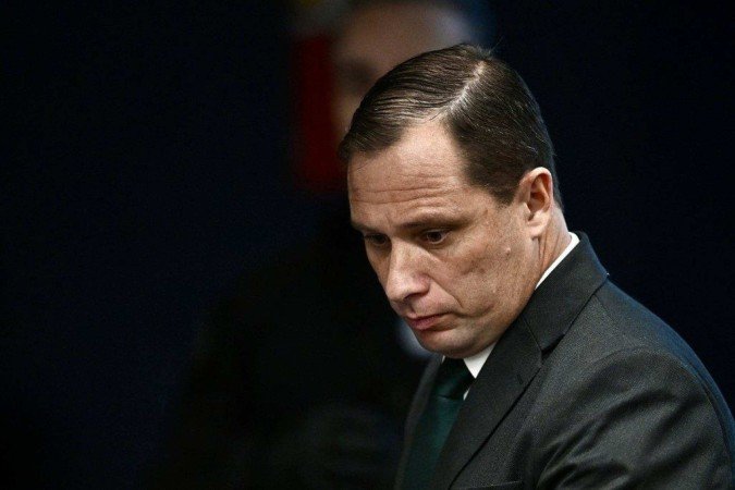 Trama golpista: após audiência no STF, Cid retira tornozeleira eletrônica