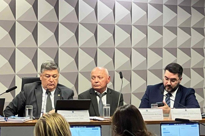 CPMI em Debate: Relator questiona o presidente da CBPA sobre prisão anterior e provoca impasse na comissão - (crédito: Vanilson Oliveira ) CPMI em Debate: Relator questiona o presidente da CBPA sobre prisão anterior e provoca impasse na comissão - (crédito: Vanilson Oliveira )