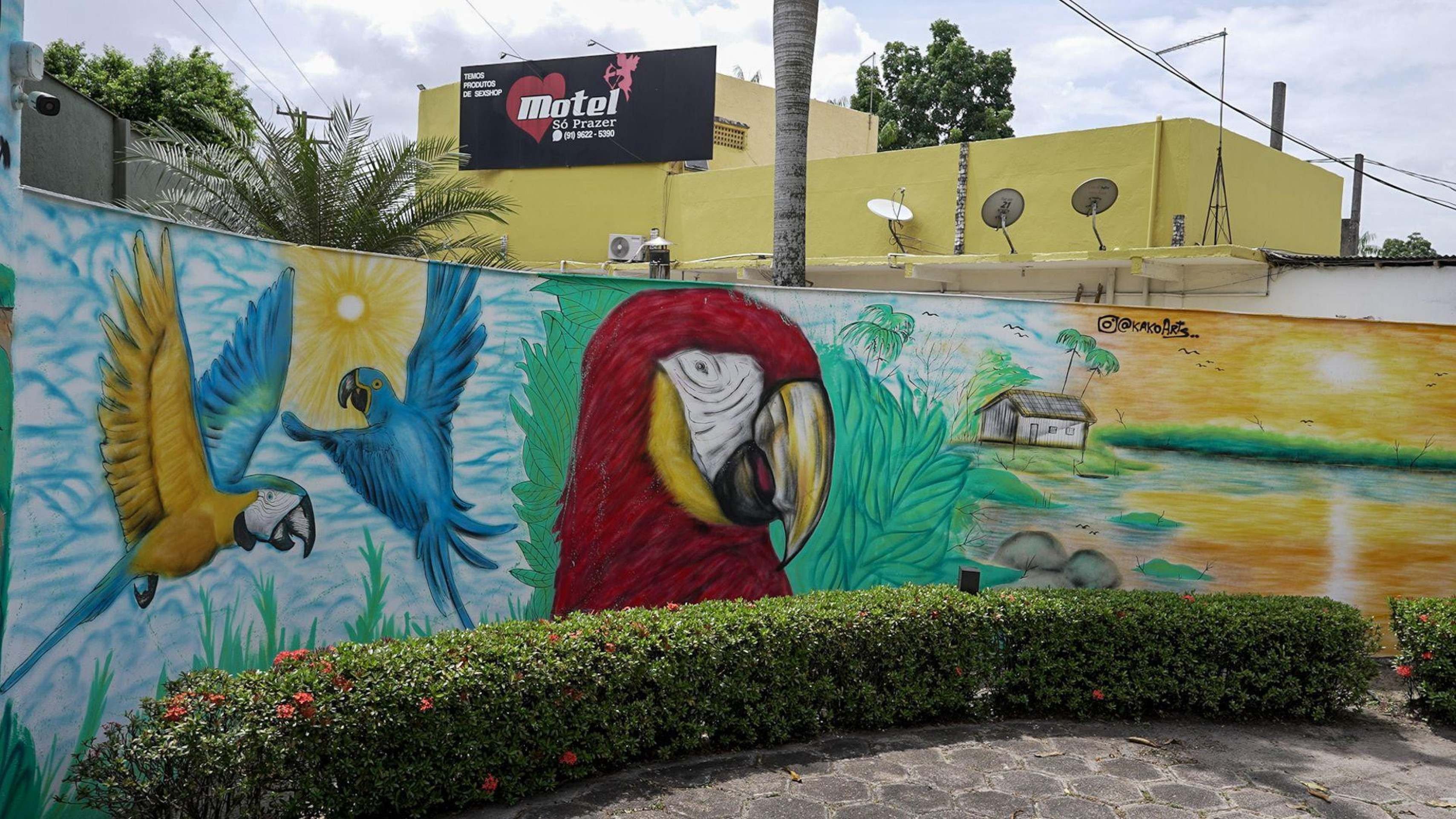 Sem cadeira erótica e espelho no teto: como motéis se adaptaram para a COP30 em Belém