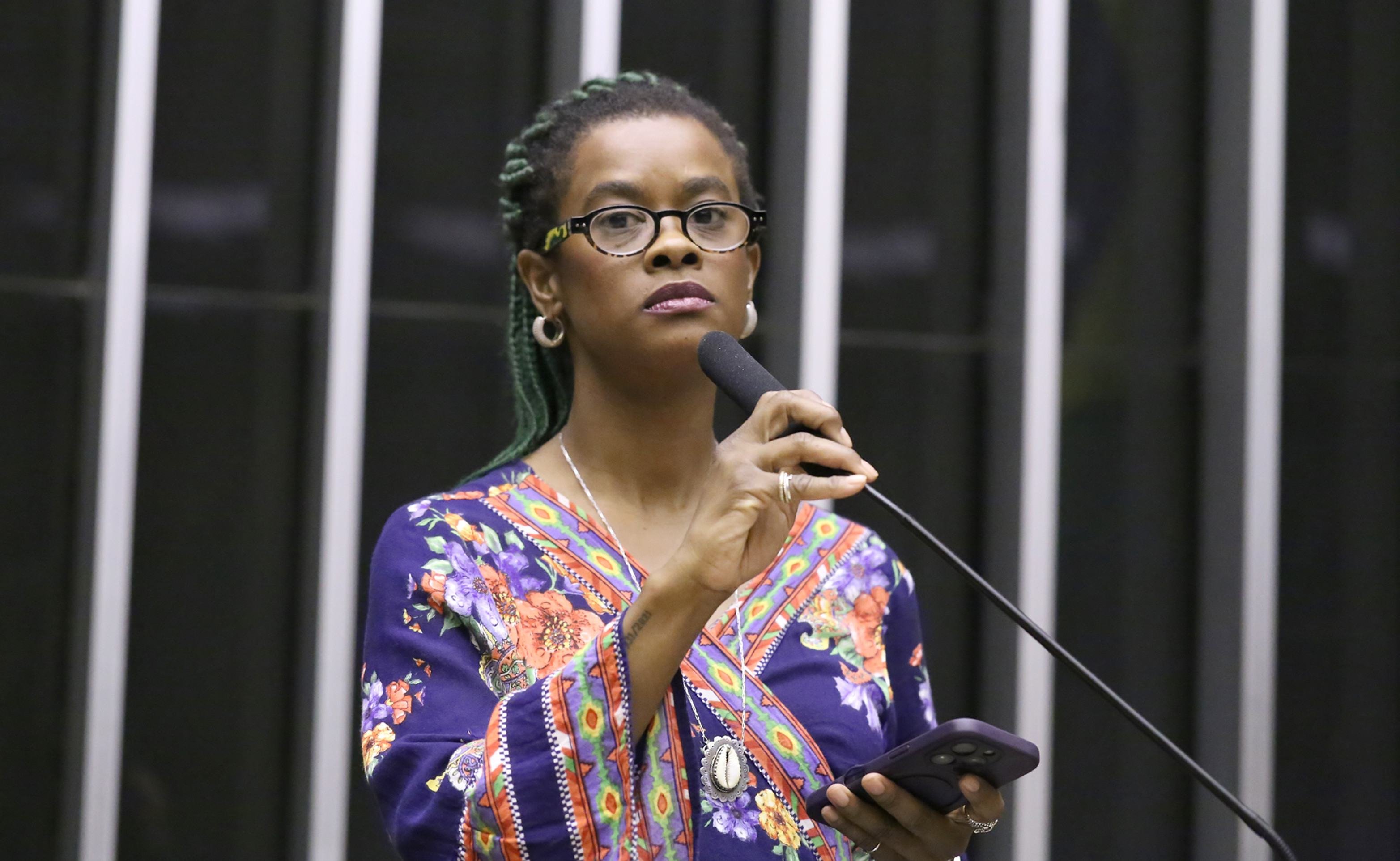 Professores temporários terão piso salarial garantido