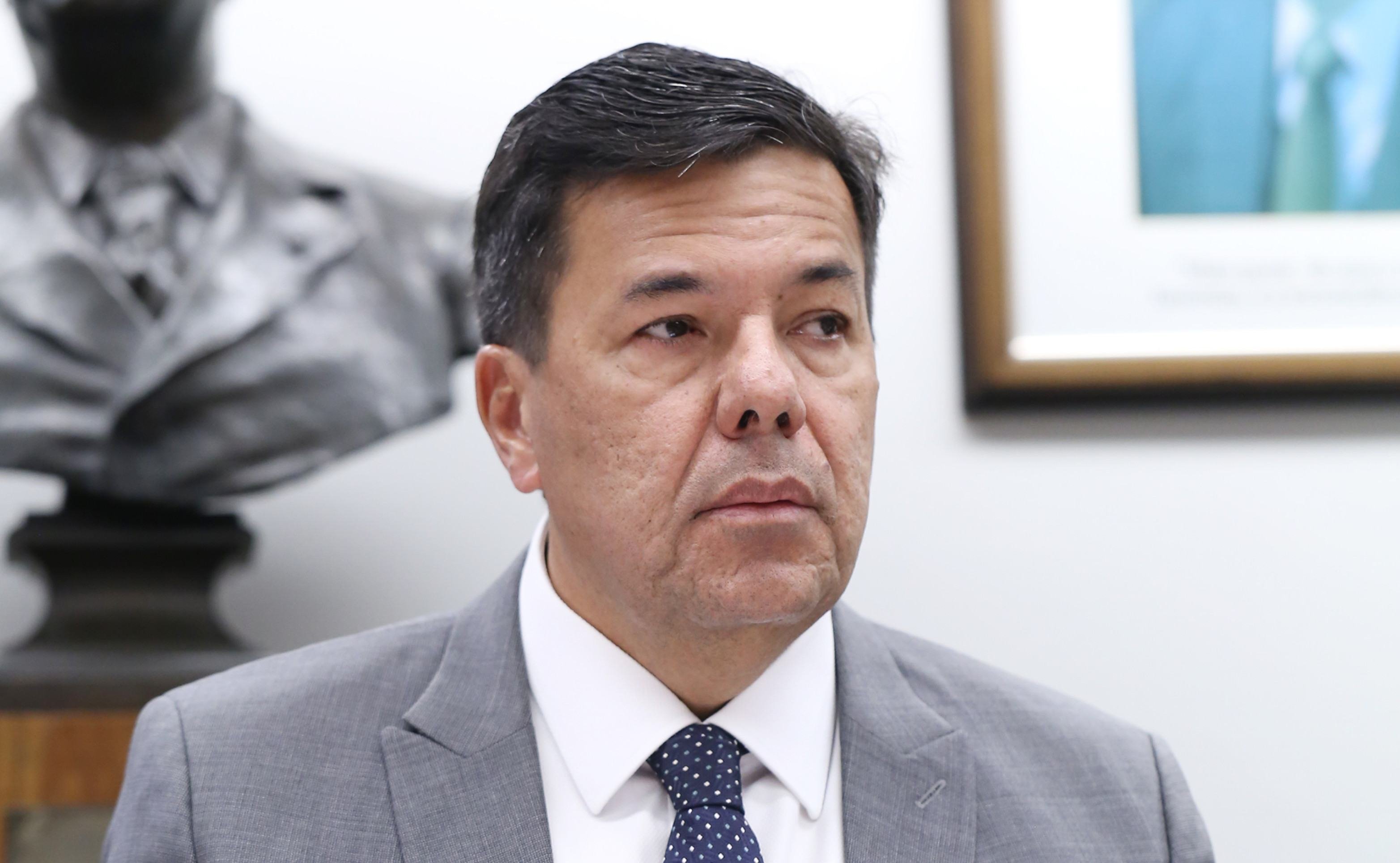 Mendonça Filho critica burocracia e cobra endurecimento contra facções