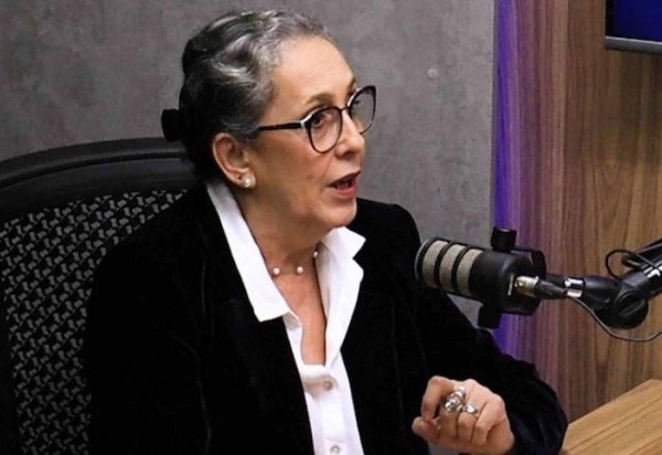 Reproduçao CB/D.A Press