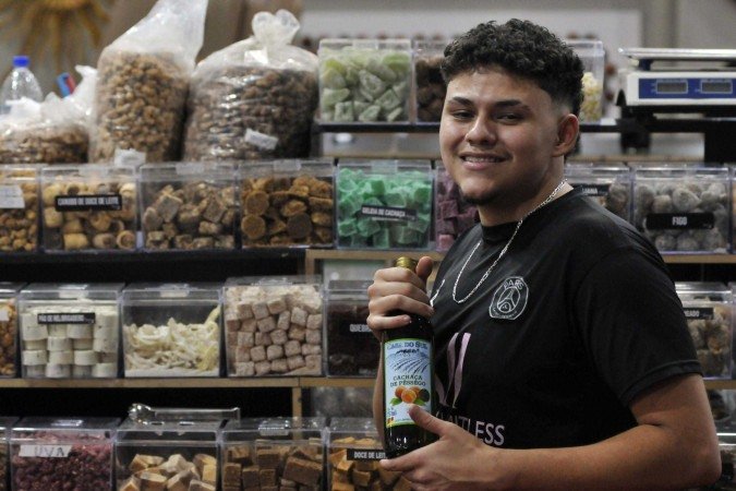 Enzo leva o negócio de família para o evento, com sabores gaúchos