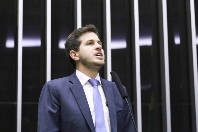 Câmara aprova projeto que amplia o tempo da licença-paternidade