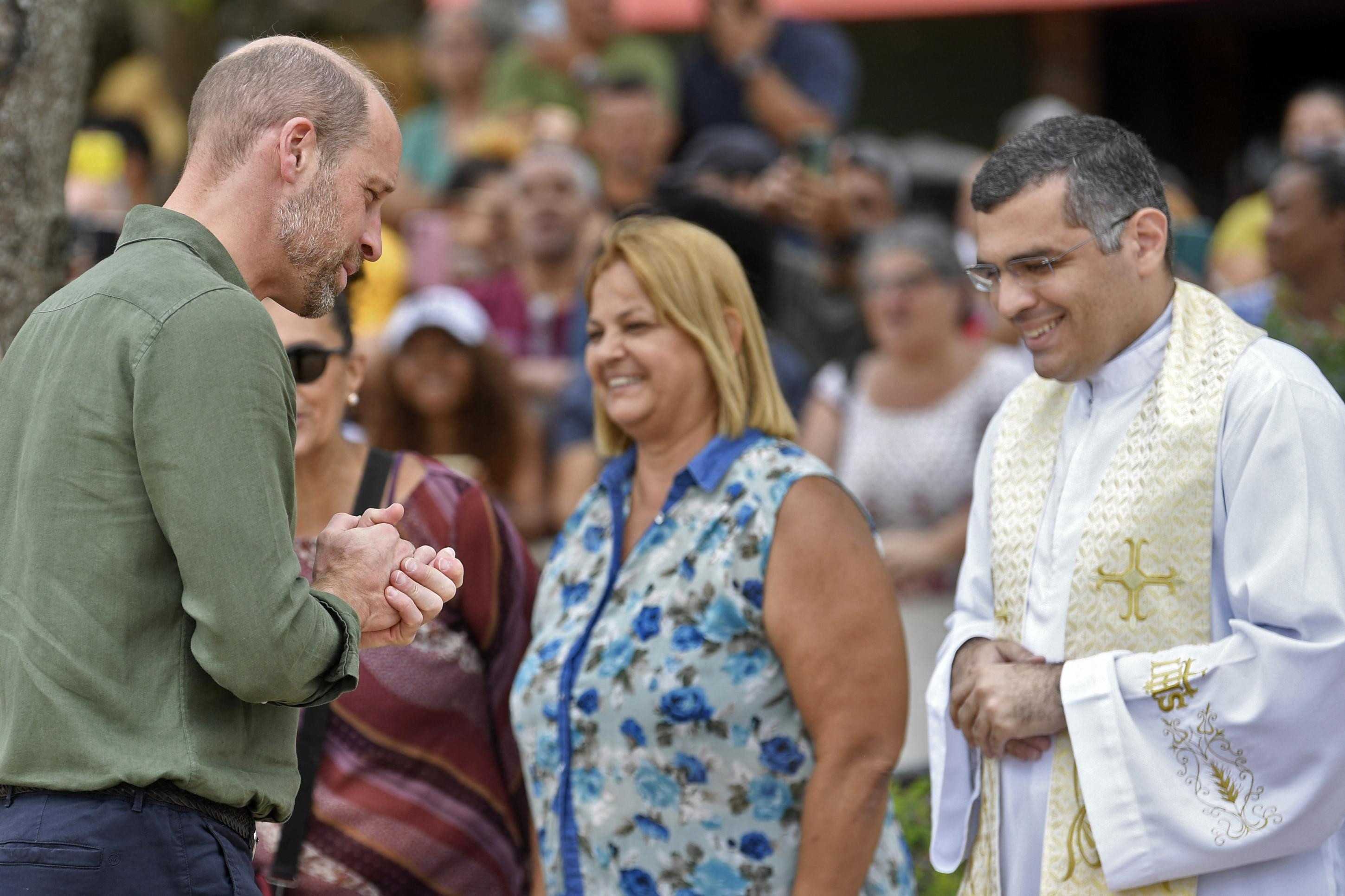 O príncipe William esteve na Ilha de Paquetá, no Rio de Janeiro, para uma visita na manhã desta terça-feira (4/11)            