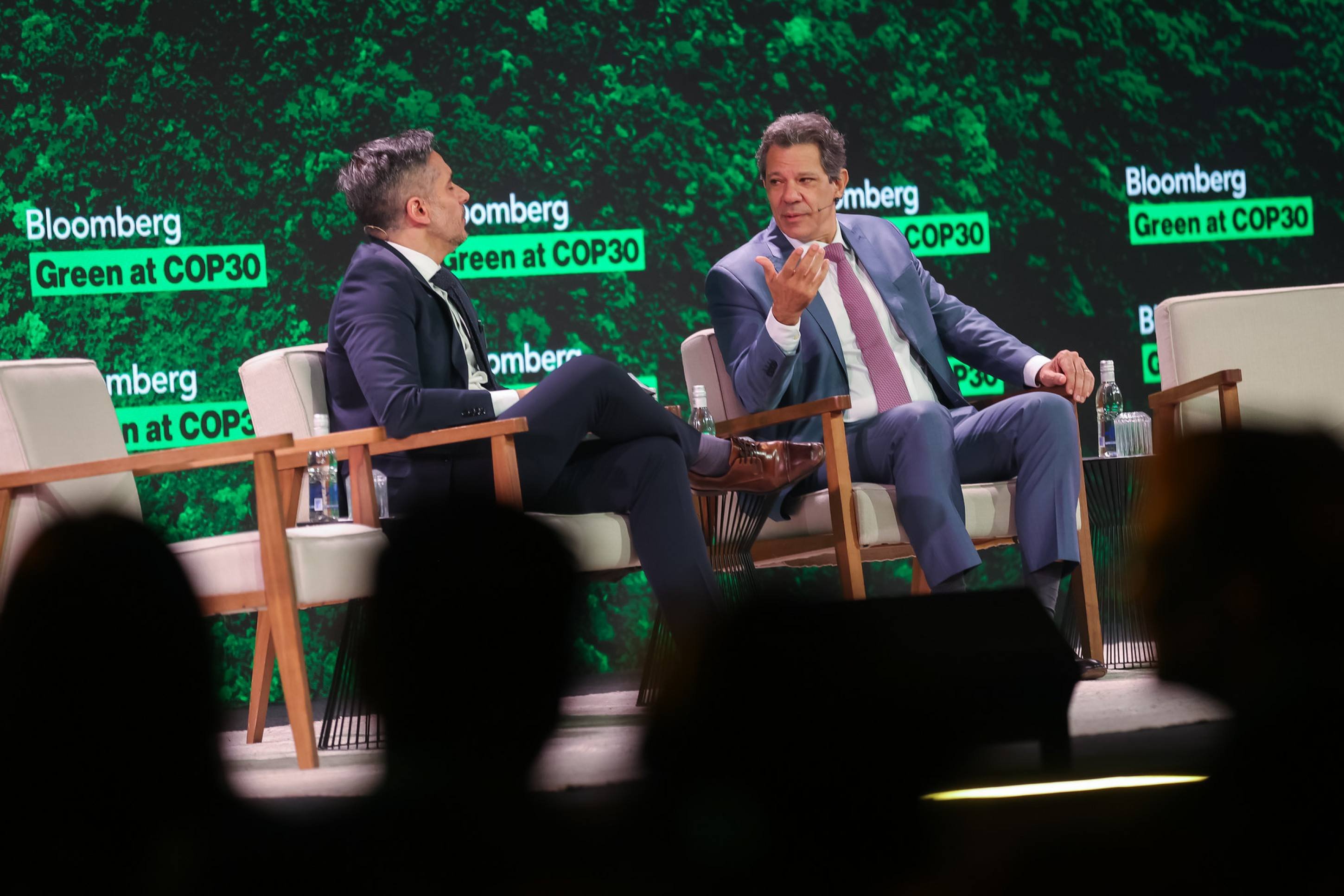 Em dia de Copom, Haddad critica Selic