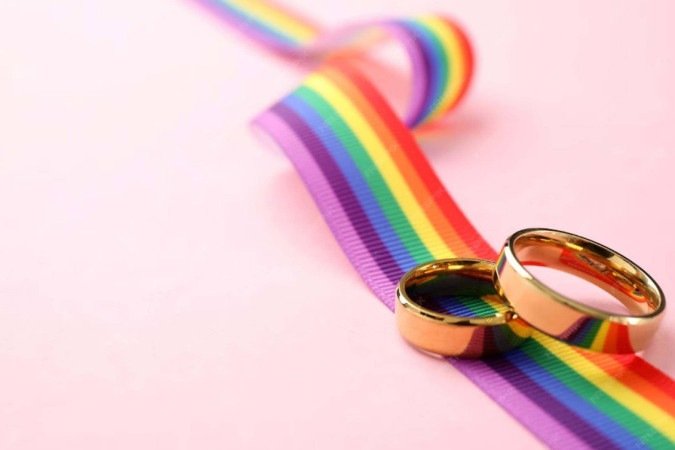 Casamento homoafetivo cresce 728% no Brasil em 12 anos; maioria são mulheres