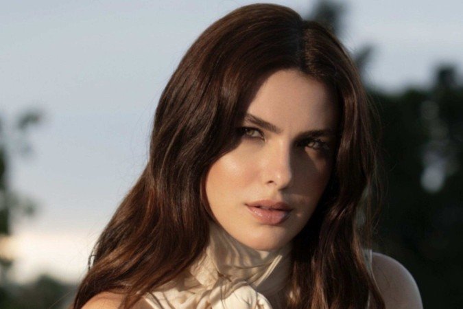 Thaís Melchior celebra sucesso na carreira com papel duplo em nova série da Record -  (crédito: Vinicius Mochizuki)