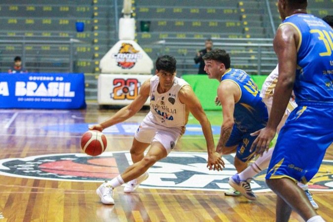 O Brasília Basquete se impôs na Serra Gaúcha e coleciona quatro vitórias em cinco apresentações no Novo Basquete Brasil -  (crédito: Thais Sousa/CXSB)