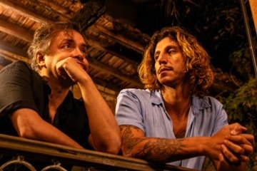 Rodrigo Fagundes e Daniel Pereira em cena de 'Refúgio' -  (crédito:  BRUNO GUEDES)