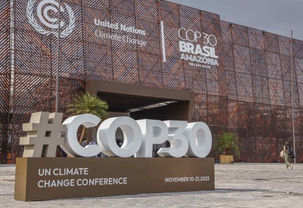 Entrada para os pavilhões da Conferência do Clima, em Belém, que será o palco dos debates internacionais até o próximo dia 21  -  (crédito:  Tânia Rêgo/Agência Brasil)