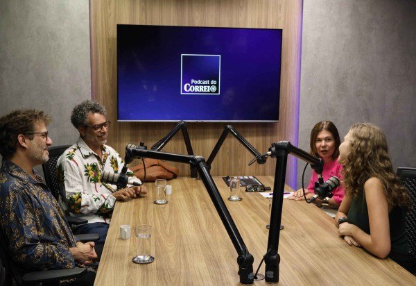 Bruna Gaston CB/DA Press