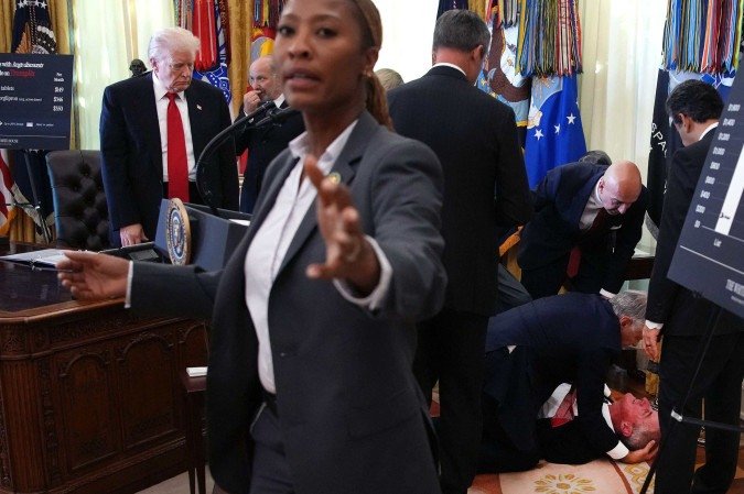 Executivo desmaia durante evento com Trump na Casa Branca