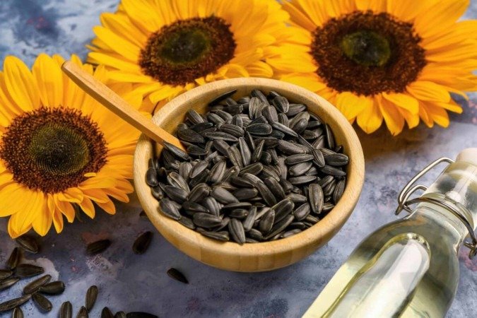 As sementes de girassol são uma poderosa fonte de nutrientes que contribuem para a saúde (Imagem: Pixel-Shot | Shutterstock) - (crédito: EdiCase) As sementes de girassol são uma poderosa fonte de nutrientes que contribuem para a saúde (Imagem: Pixel-Shot | Shutterstock) - (crédito: EdiCase)