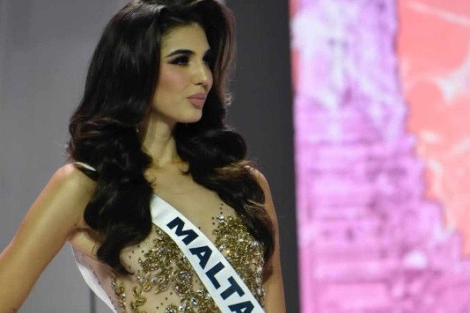 Escândalo no Miss Universo após discussão entre organizador tailandês e candidata mexicana