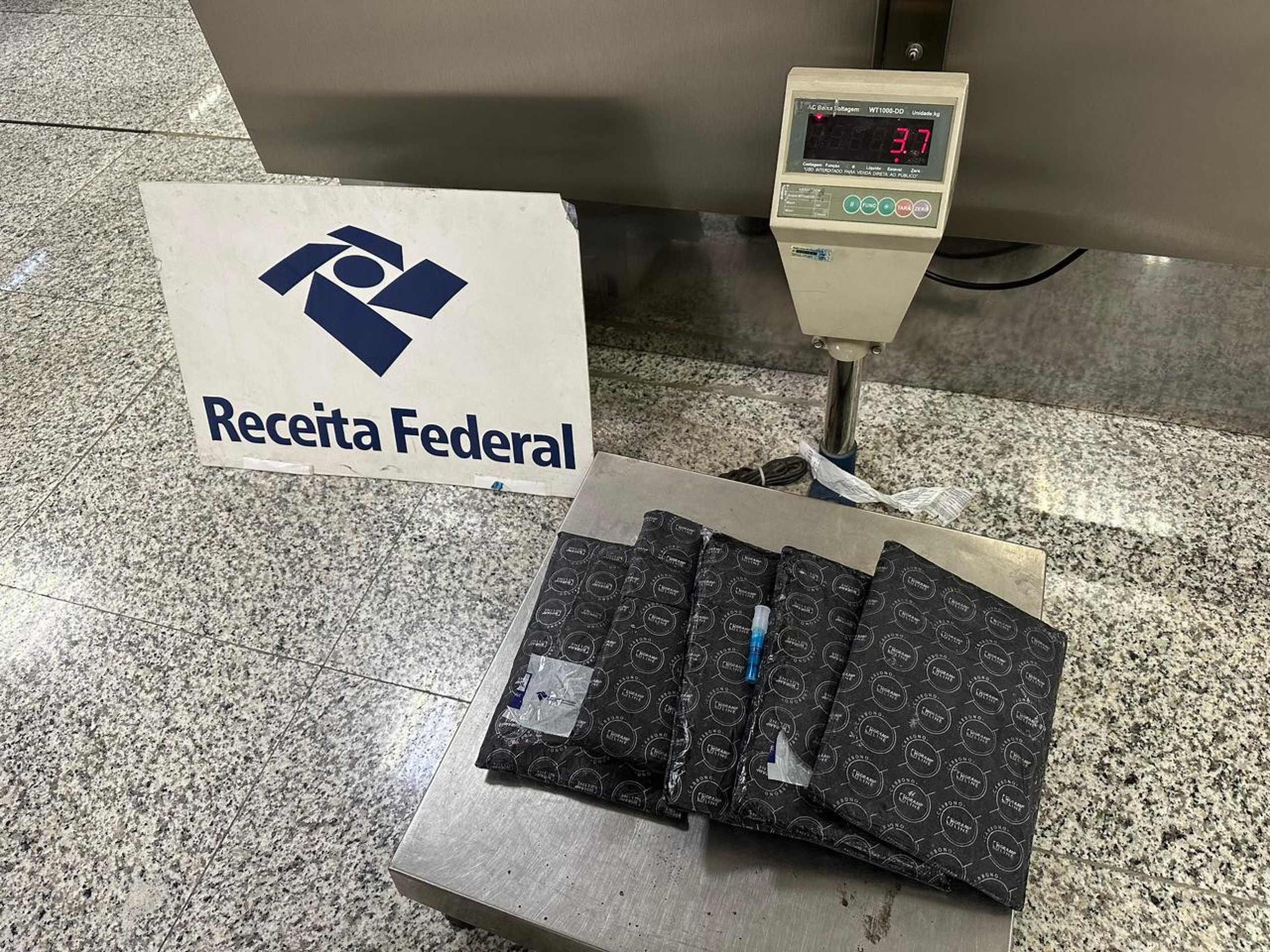 Receita Federal impediu envio de 3,7 kg de cocaína à Europa