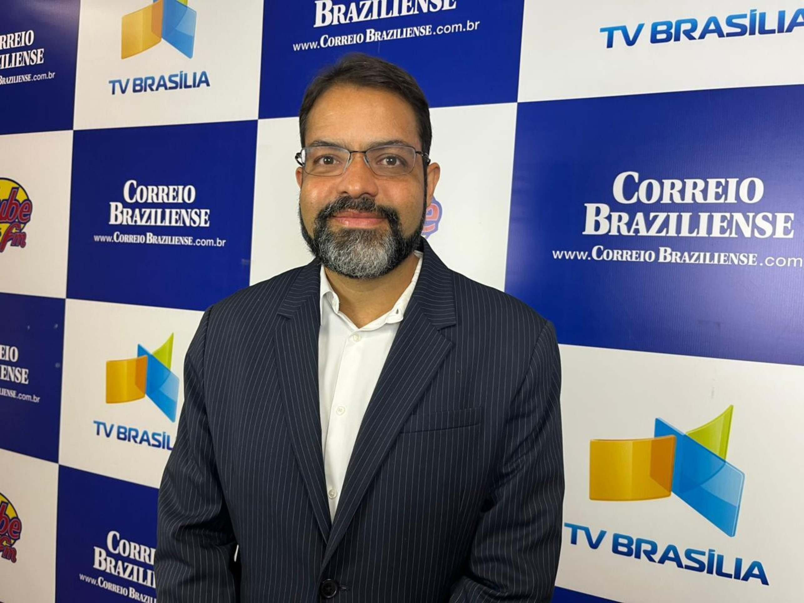 Urologista do HRAN destaca importância dos hábitos saudáveis na saúde masculina