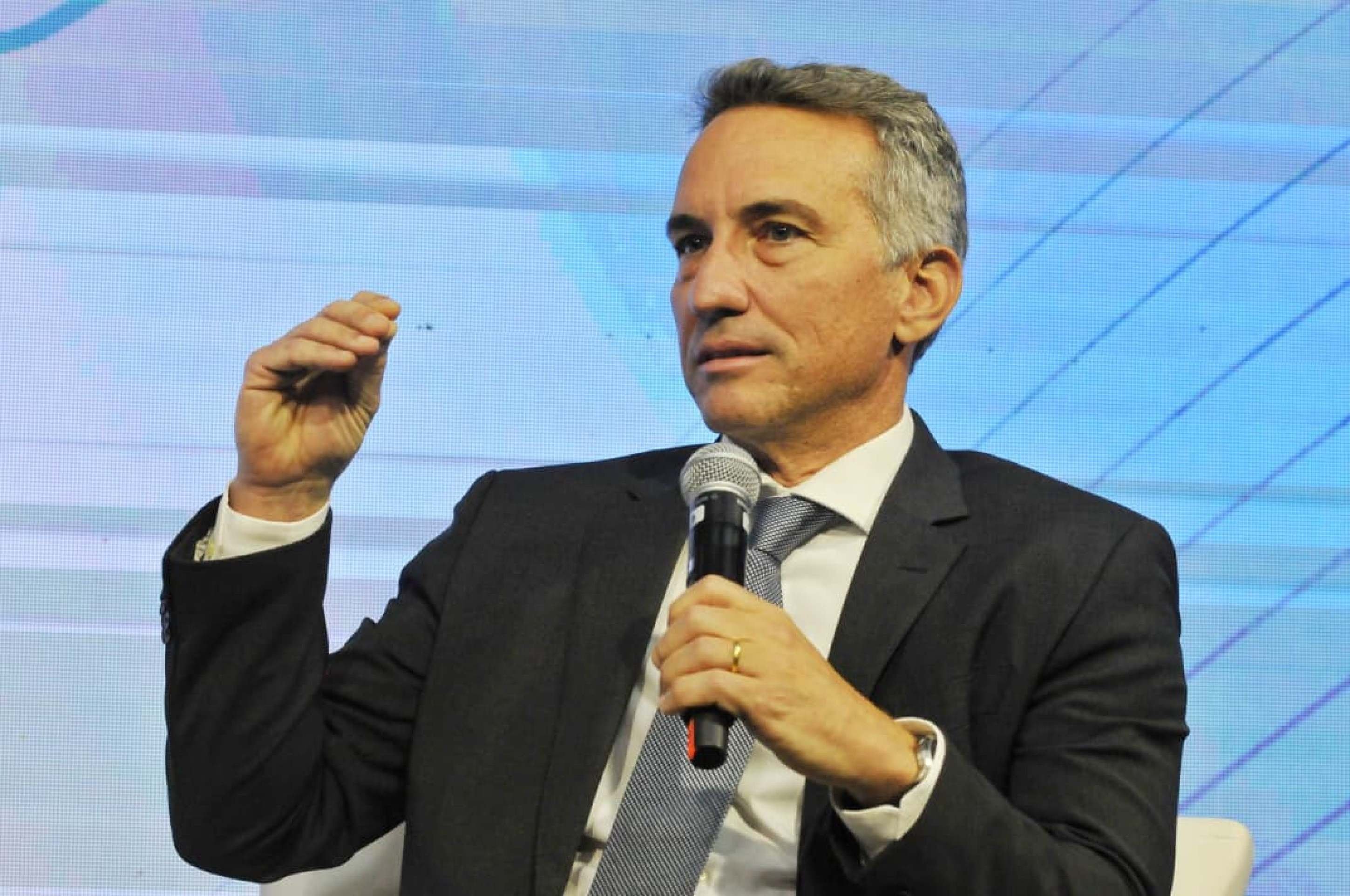 Dr Fernando Croitor no CB Debate desta quinta (6)