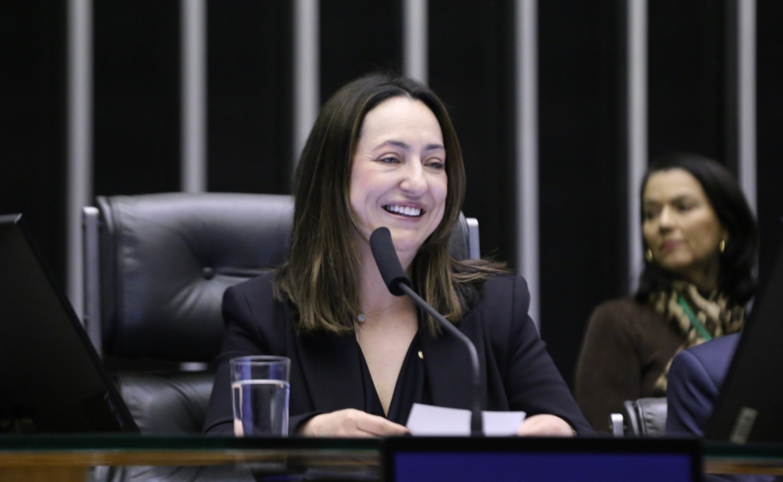 Comissão aprova prazos para ampliação do teste do pezinho em todo o país