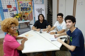 Fabiana Souza, com Samuel Omar, Luan Coelho e Emanuel Pereira - (crédito: Minervino Júnior/CB/D.A.Press) Fabiana Souza, com Samuel Omar, Luan Coelho e Emanuel Pereira - (crédito: Minervino Júnior/CB/D.A.Press)