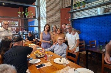 Homenagem foi organizada por ex-colegas de Elpídio - (crédito: Acervo pessoal) Homenagem foi organizada por ex-colegas de Elpídio - (crédito: Acervo pessoal)