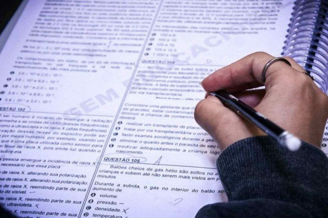Questões da prova do Enem -  (crédito: Kayo Magalhães/CB/D.A Press)