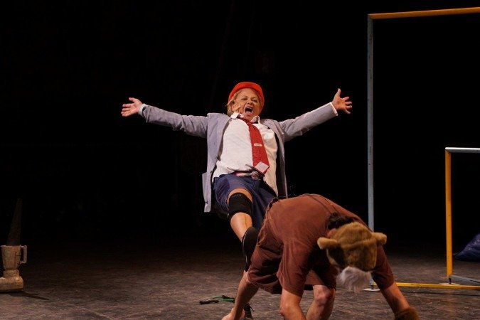 Manga, mangueira, meu pé de brincadeira