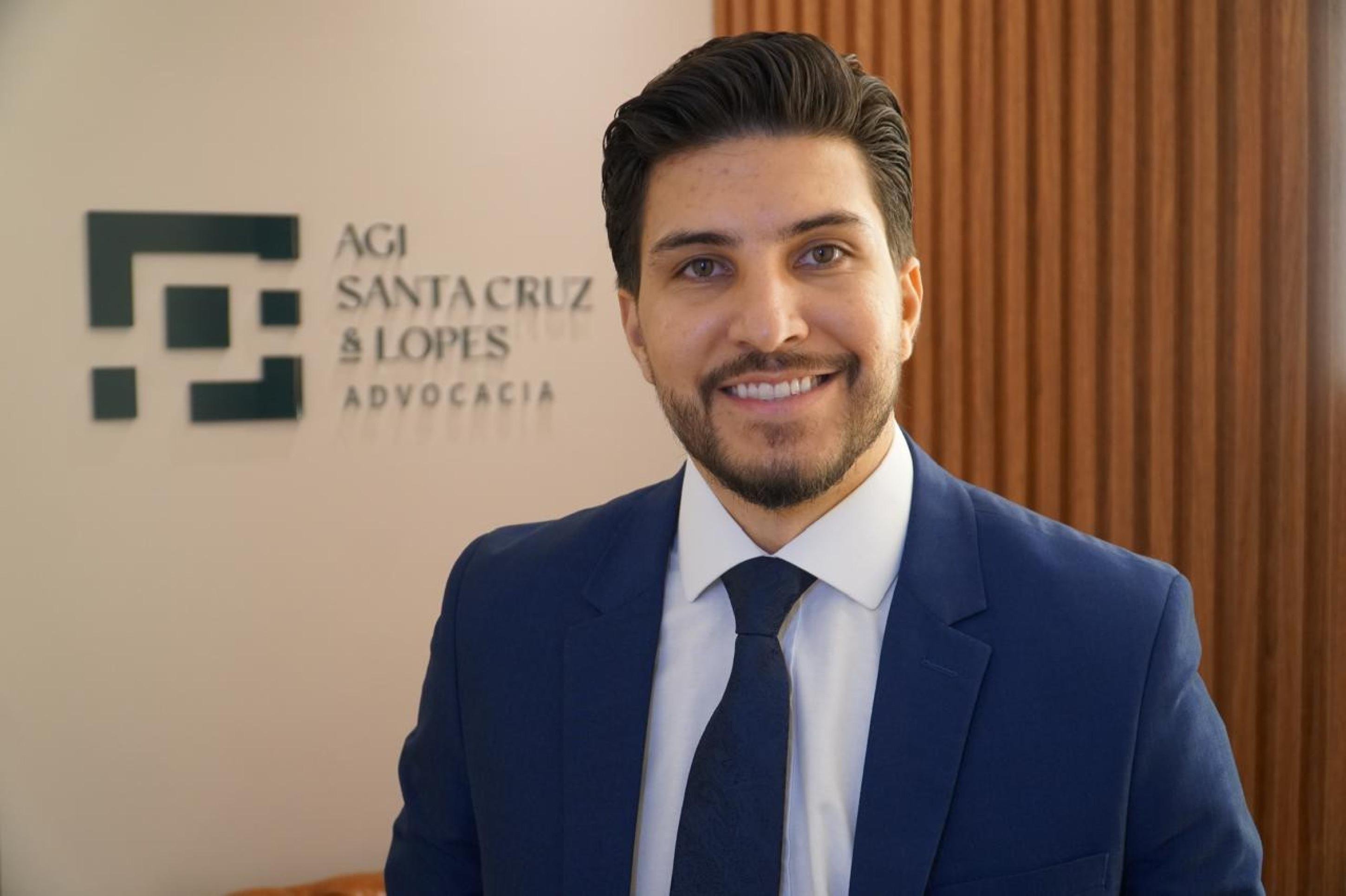 O advogado Jonas Hip&oacute;lito, especialista em direito administrativo, afirma que a reforma administrativa 