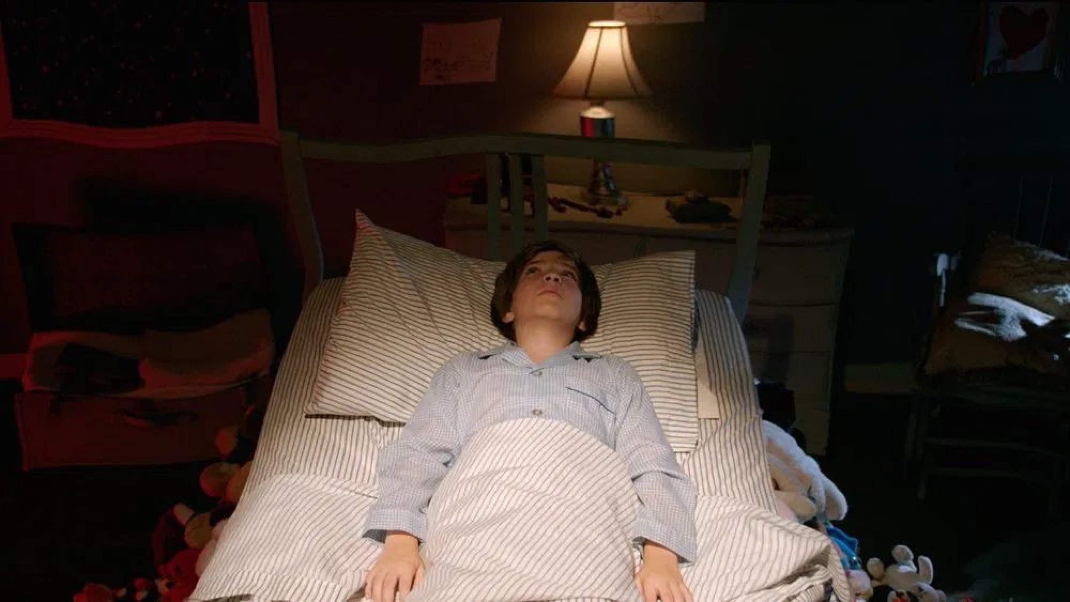 Cena de O pesadelo - paralisia do sono (2015)