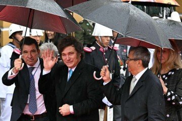 Presidente da Argentina, Javier Milei, aplaudiu troca de poder na Bolívia