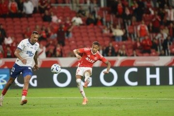 Internacional 2 x 2 Bahia. Campeonato Brasileiro, Estádio Beira-Rio (RS) -  (crédito: Ricardo Duarte/Internacional) -Internacional 2 x 2 Bahia. Campeonato Brasileiro, Estádio Beira-Rio (RS) -  (crédito: Ricardo Duarte/Internacional)