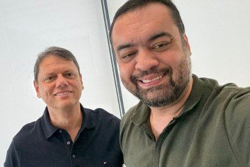 O encontro entre Tarcísio de Freitas e Cláudio Castro, realizado em São Paulo, teve como tema o combate ao crime organizado - (crédito: Reprodução/Instagram) O encontro entre Tarcísio de Freitas e Cláudio Castro, realizado em São Paulo, teve como tema o combate ao crime organizado - (crédito: Reprodução/Instagram)