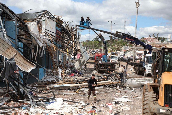 Governo decreta estado de calamidade para acelerar socorro - (crédito: AFP) Governo decreta estado de calamidade para acelerar socorro - (crédito: AFP)