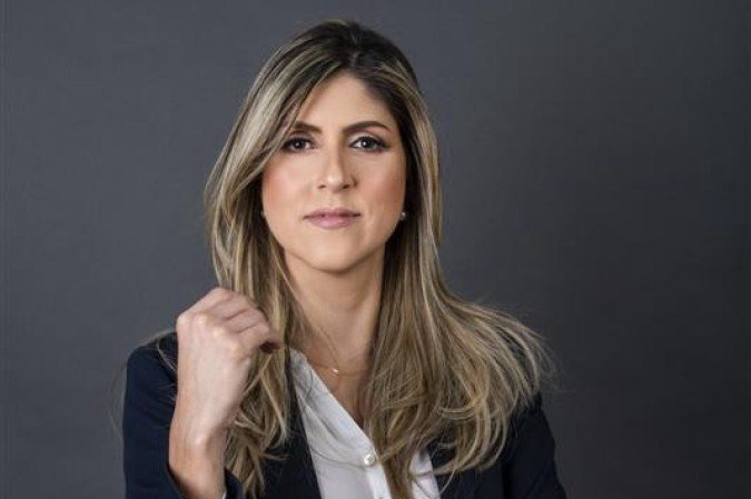 Cíntia Teixeira, vice-presidente de Pessoas em exercício da Caixa
- (crédito: Caixa/Divulgação) Cíntia Teixeira, vice-presidente de Pessoas em exercício da Caixa
- (crédito: Caixa/Divulgação)