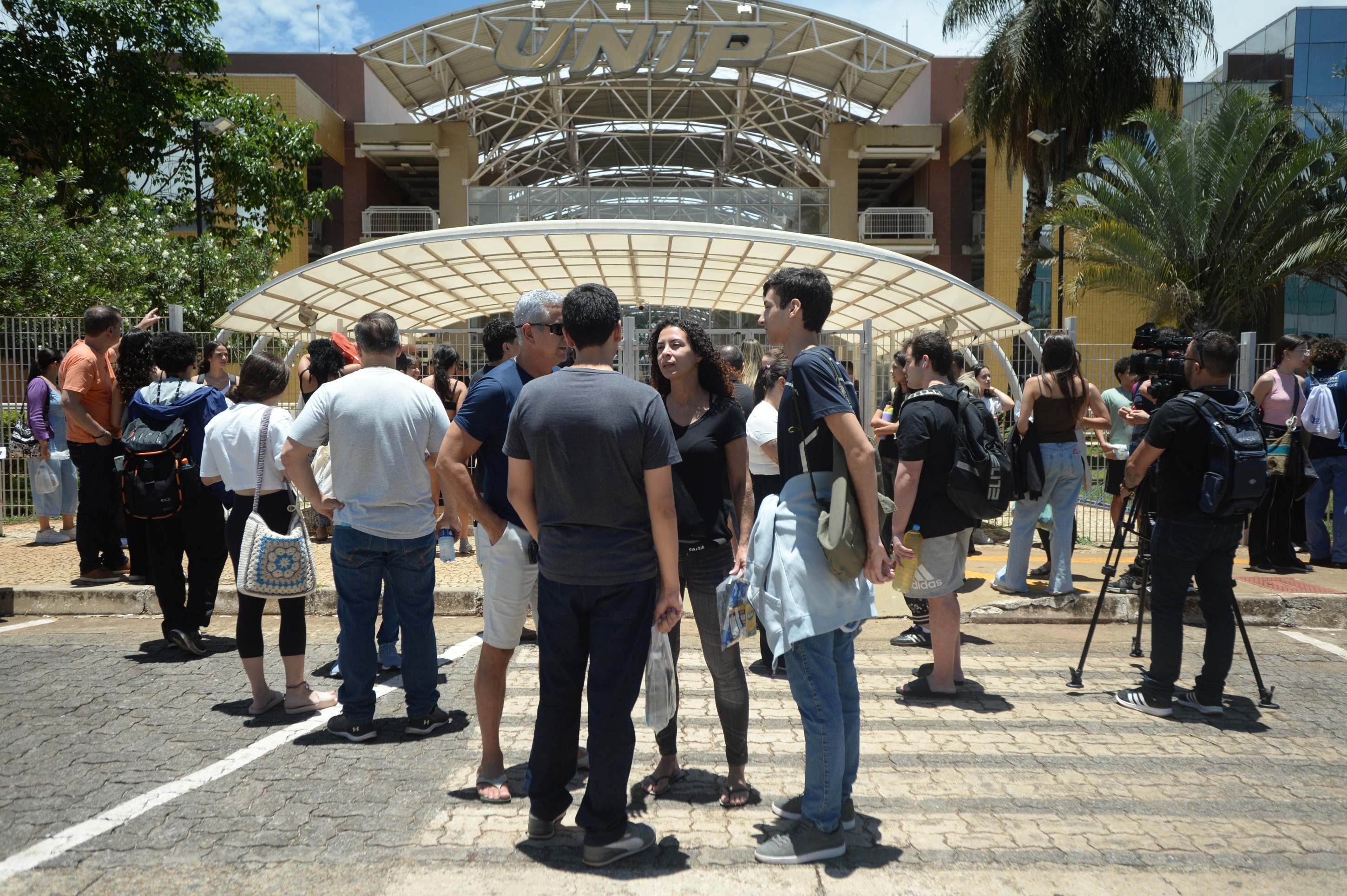 Cresce número de idosos inscritos no Enem 2025