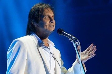 Roberto Carlos e outras três pessoas da equipe foram levados a um hospital. Todos fizeram exames e foram liberados - (crédito: Divulgação / Roberto Carlos Oficial / Caio Girardi) Roberto Carlos e outras três pessoas da equipe foram levados a um hospital. Todos fizeram exames e foram liberados - (crédito: Divulgação / Roberto Carlos Oficial / Caio Girardi)