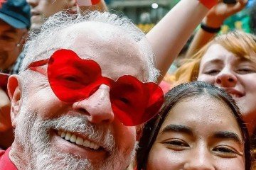 O presidente Lula publicou mensagem nas redes sociais com orientações práticas e incentivo aos milhões de estudantes que participam da prova neste domingo (9/11). - (crédito: Ricardo Stuckert/PR) O presidente Lula publicou mensagem nas redes sociais com orientações práticas e incentivo aos milhões de estudantes que participam da prova neste domingo (9/11). - (crédito: Ricardo Stuckert/PR)