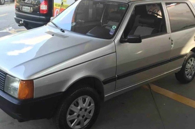 Mesmo após a morte de Senna, em 1994, Galisteu manteve a tradição de usar as iniciais Mesmo após a morte de Senna, em 1994, Galisteu manteve a tradição de usar as iniciais