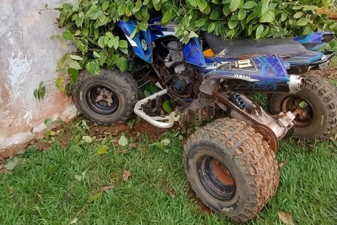 Homem fica ferido após bater com quadriciclo contra parede -  (crédito: CBMDF/Divulgação)