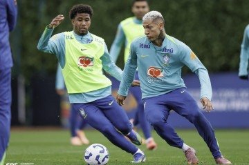 Richarlison é um dos remanescentes da derrota por 4 x 2 para Senegal em 20 de junho de 2023 - (crédito: @rafaelribeirorio/CBF) Richarlison é um dos remanescentes da derrota por 4 x 2 para Senegal em 20 de junho de 2023 - (crédito: @rafaelribeirorio/CBF)