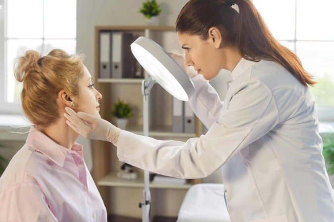 A celulite facial é um processo infeccioso e bacteriano (Imagem: Studio Romantic | Shutterstock) -  (crédito: EdiCase)