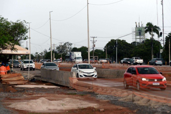 10/11/2025. Crédito: Minervino Júnior/CB/D.A Press. Brasil. Brasilia - DF. Obras na estrada parque indústria gráfica EPIG. - (crédito: Minervino Júnior/CB/D.A.Press) 10/11/2025. Crédito: Minervino Júnior/CB/D.A Press. Brasil. Brasilia - DF. Obras na estrada parque indústria gráfica EPIG. - (crédito: Minervino Júnior/CB/D.A.Press)