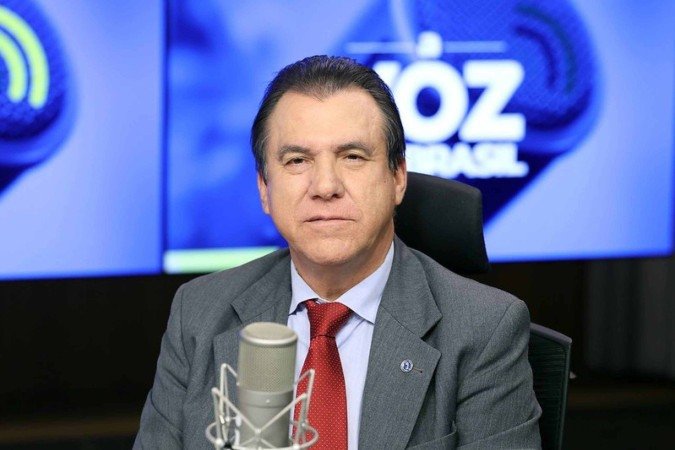 Seminário - Discussão sobre a escala de trabalho 6x1. Ministro Luiz Marinho - (crédito: Valter Campanato/Agência Brasil) Seminário - Discussão sobre a escala de trabalho 6x1. Ministro Luiz Marinho - (crédito: Valter Campanato/Agência Brasil)