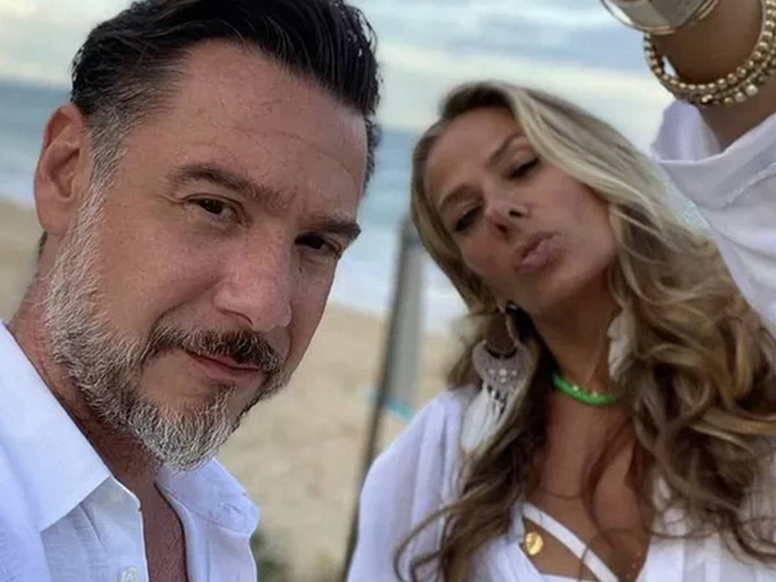 Adriane Galisteu revela sobre como marido reage a relatos do namoro que teve com Ayrton Senna