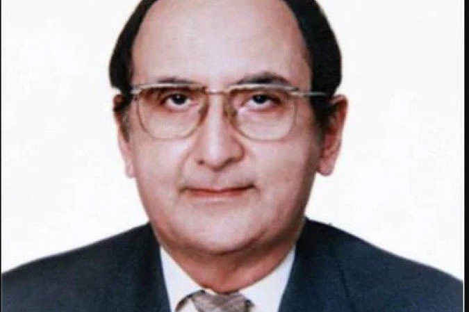  Crédito: Arquivo Pessoal. Hasan Askari-Rizvi, estrategista militar da Universidade do Punjab (em Lahore).