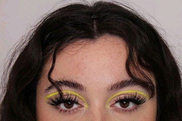 Às vezes, um delineado colorido já transforma a make em um look mais divertido 